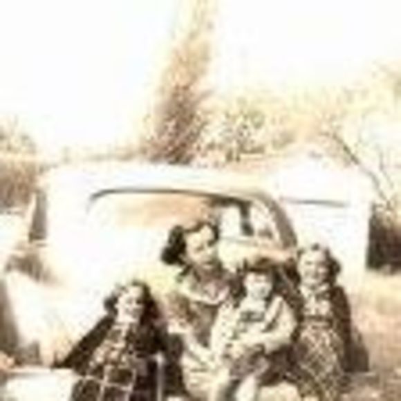 Meet your Posher, Beverly - Picture 1 of 1